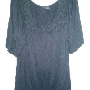 New Directions 2X Black Rose Peasant Top Plus